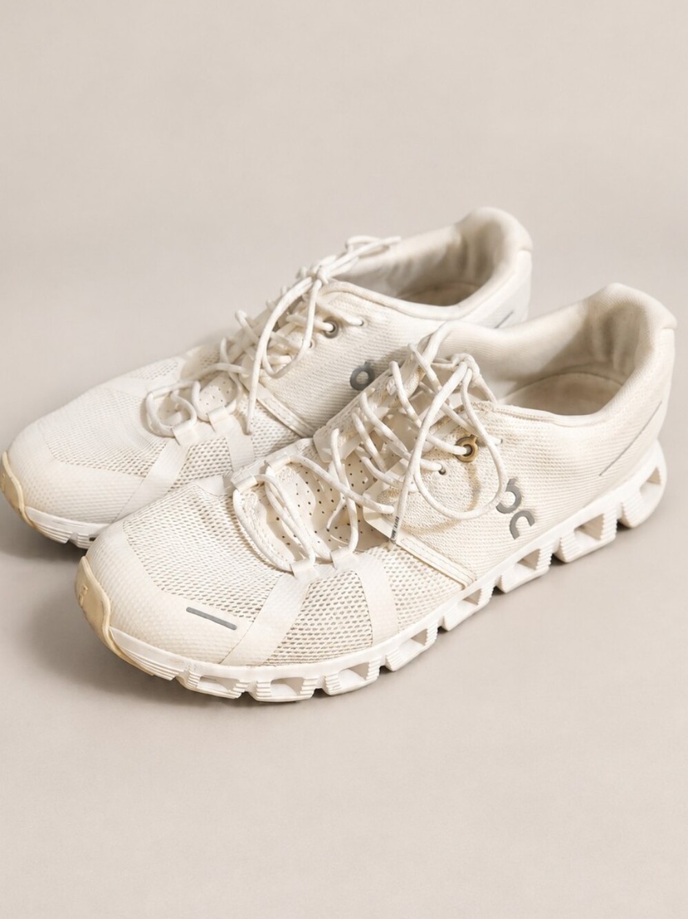 On Running Cloud 1.0 All White Sneakers Women’s Size 10 EU 42